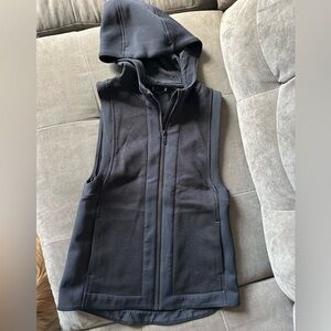 Lululemon The Spaces In Between Vest - Black - Size 4